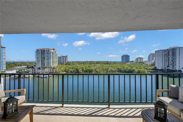 936 Intracoastal Drive #9H, Fort Lauderdale, FL 33304