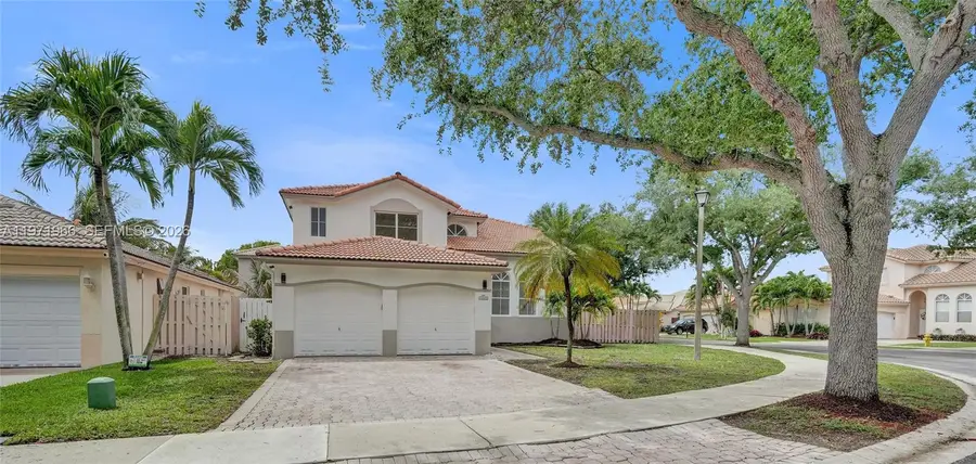 14422 N Royal Cove Circle, Davie, FL 33325 - #2