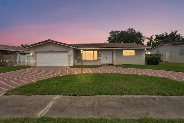 5113 Mckinley Street, Hollywood, FL 33021