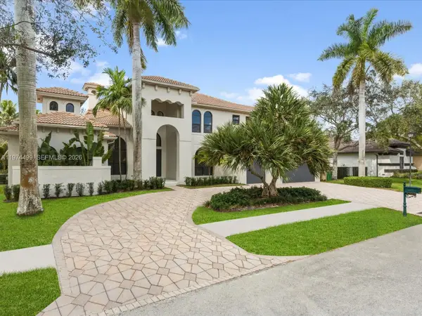 3303 W Stonebrook Circle, Davie, FL 33330