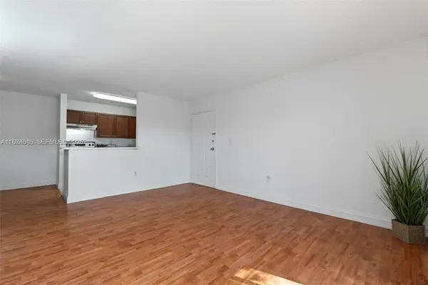 15600 SW 80th Street #L203, Miami, FL 33193