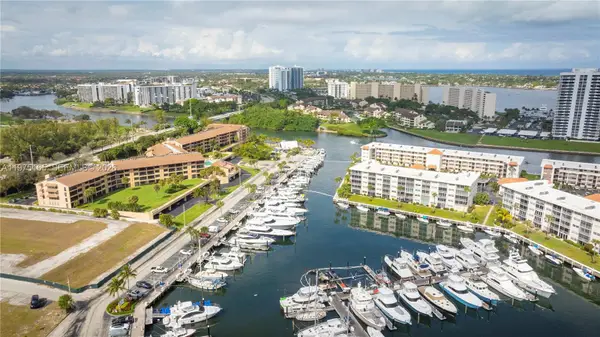 1036 Us Highway 1 #216, North Palm Beach, FL 33408