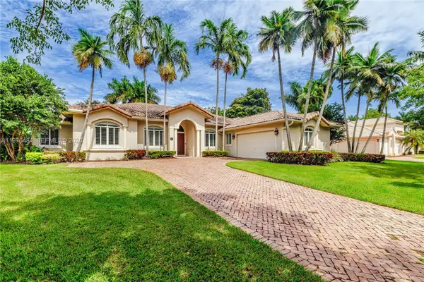 16721 SW 86th Court, Palmetto Bay, FL 33157