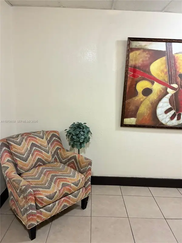 3680 Inverrary Drive #1T, Lauderhill, FL 33319