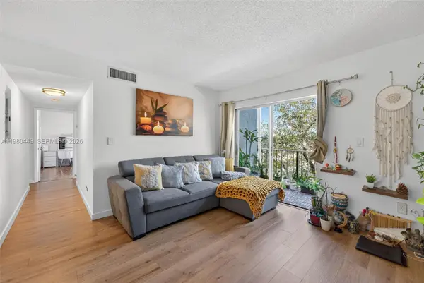 8950 NE 8th Avenue #402, Miami, FL 33138