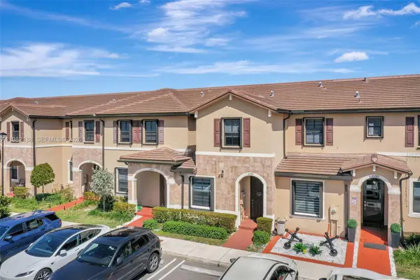 11295 W 34th Way, Hialeah Gardens, FL 33018