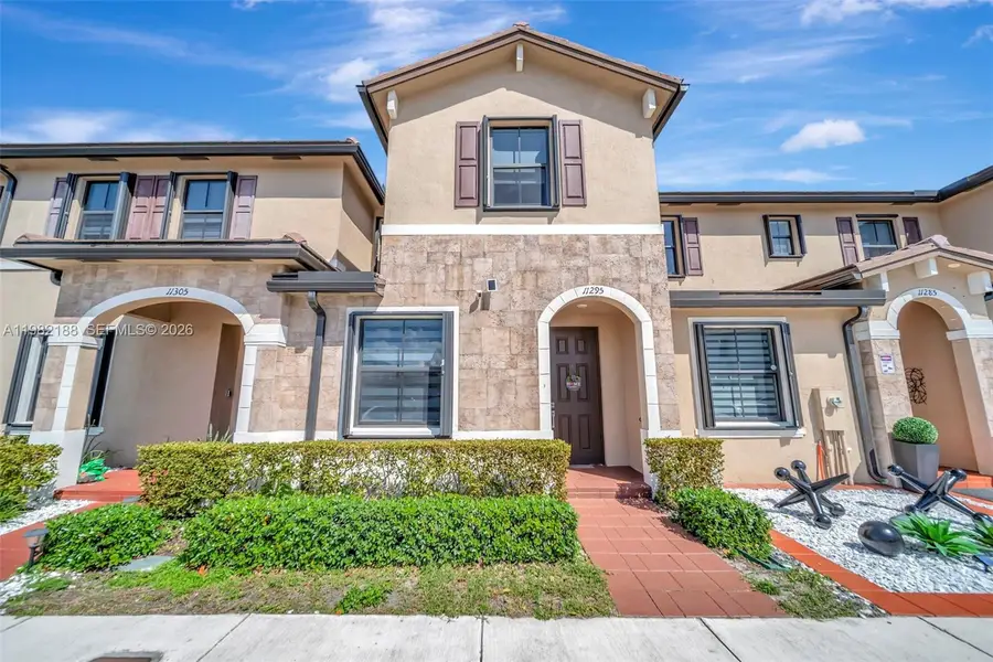 11295 W 34th Way, Hialeah Gardens, FL 33018 - #3