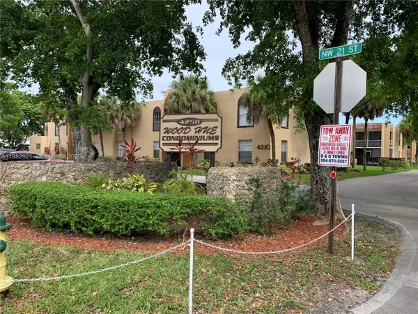 4210 NW 21st Street #102, Lauderhill, FL 33313