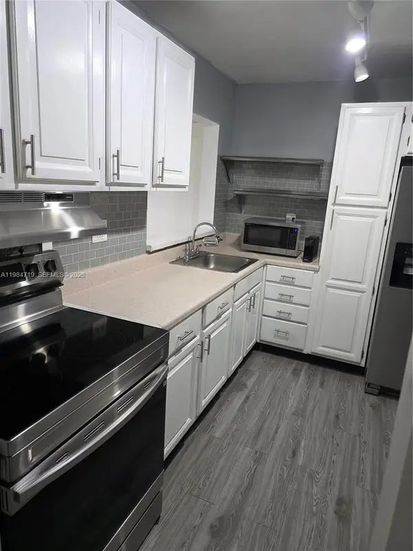 8065 SW 107th Avenue #202, Miami, FL 33173