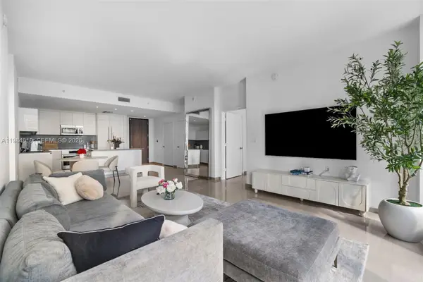 88 SW 7th Street #809, Miami, FL 33130