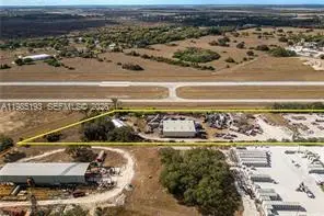 1525 Forestry Division Road, Labelle, FL 33935