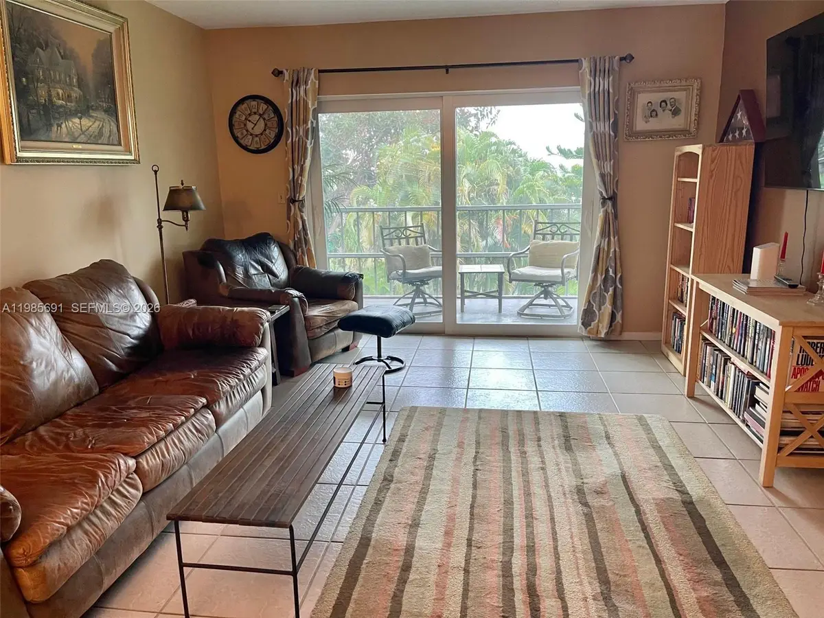 1000 Hillcrest Ct 308 #308, Hollywood, FL 33021 - #1