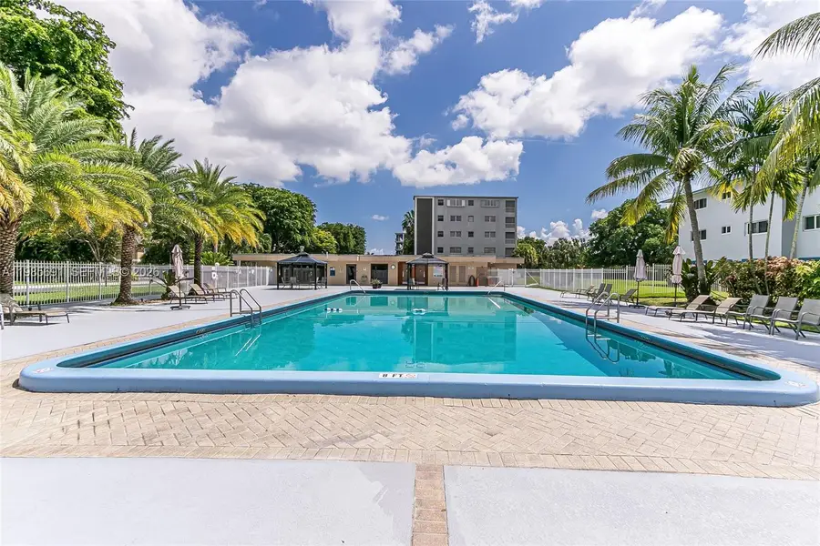 1000 Hillcrest Ct 308 #308, Hollywood, FL 33021 - #3