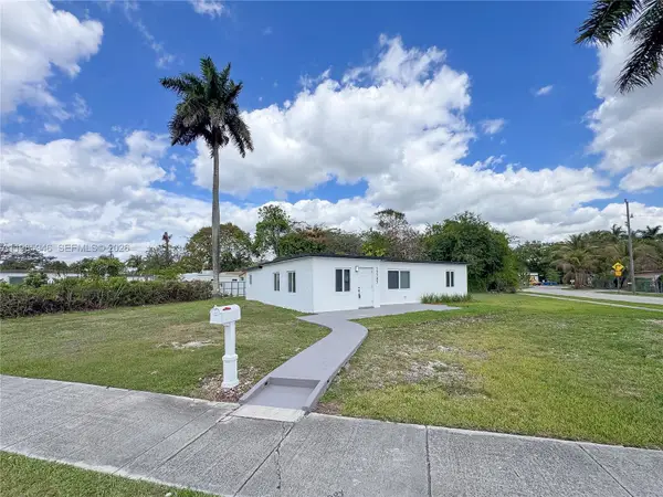 15545 Arizona Road, Homestead, FL 33033