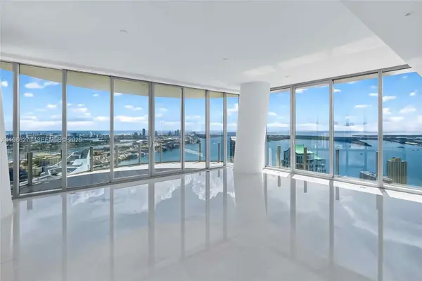 300 Biscayne Blvd Way #4901E, Miami, FL 33131