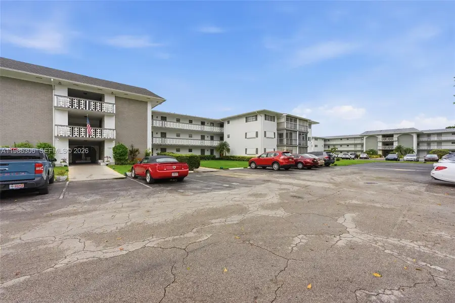 1201 Hillcrest Ct 209 #209, Hollywood, FL 33021 - #2