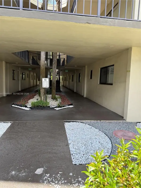 5130 Las Verdes Circle #123, Delray Beach, FL 33484