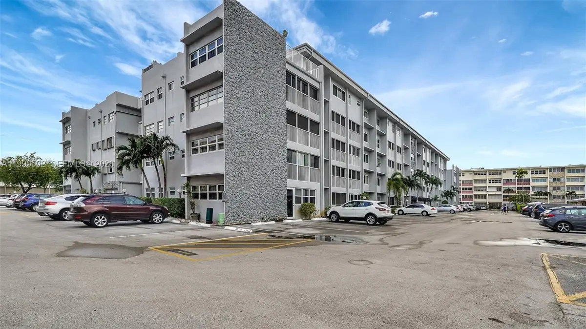 329 SE 3rd Street #502T, Hallandale Beach, FL 33009 - #1