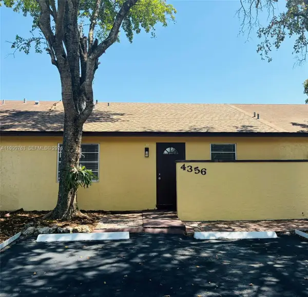 4356 NW 5th Avenue, Deerfield Beach, FL 33064