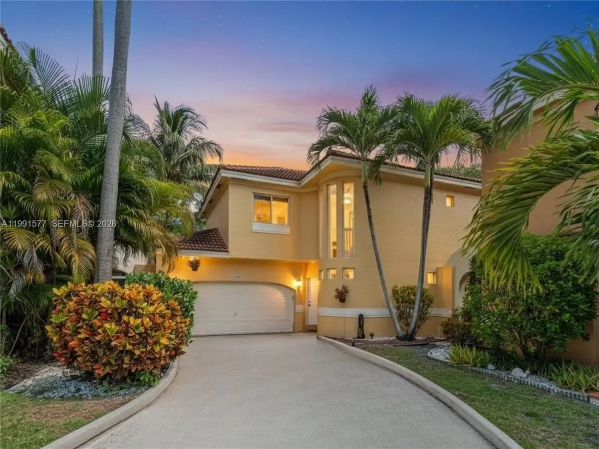 11407 Lakeview Drive, Coral Springs, FL 33071 - #1