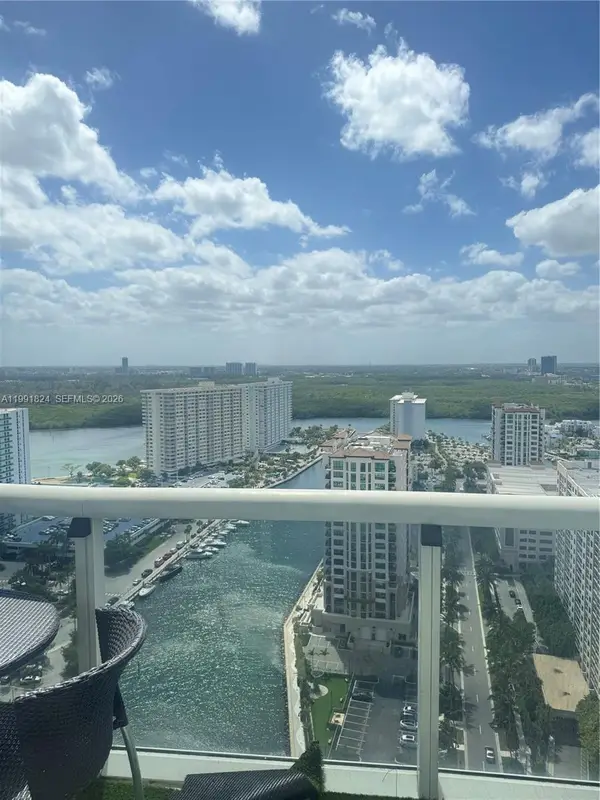 15901 Collins Avenue #2505, Sunny Isles Beach, FL 33160