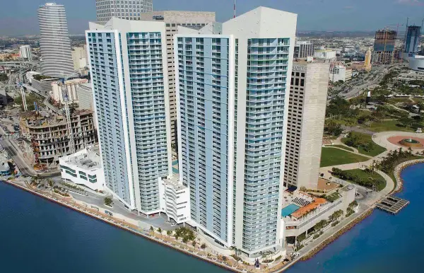 325 S Biscayne Boulevard #3314, Miami, FL 33131