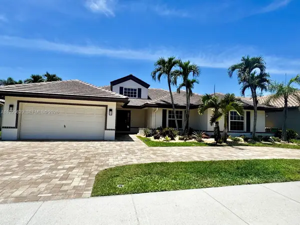 2723 E Abiaca Circle, Davie, FL 33328