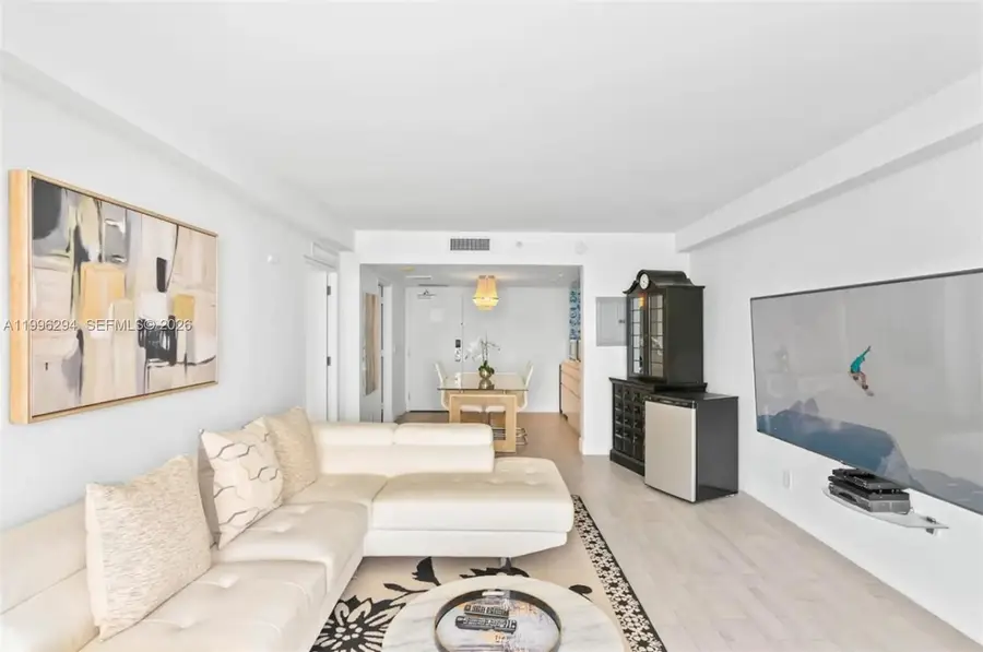 1100 W Ave 410 #410, Miami Beach, FL 33139 - #3