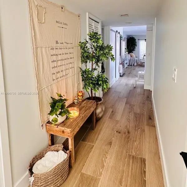 223 Lakeview Drive #204, Weston, FL 33326