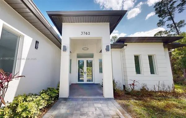 3762 32nd Avenue Se, Naples, FL 34117