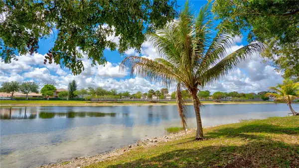 16252 SW 42nd Terrace, Miami, FL 33185