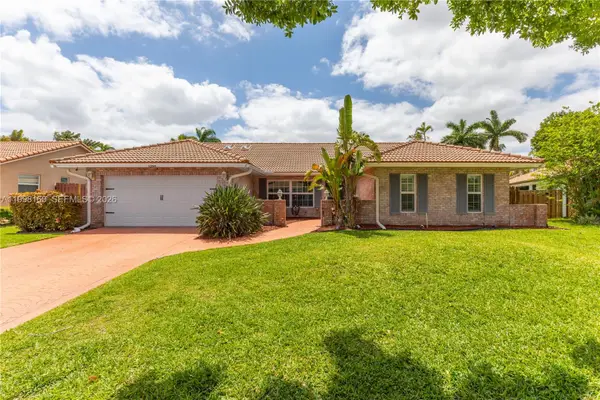 1261 NW 95th Avenue, Plantation, FL 33322