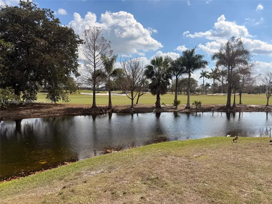 565 Vista Isles Drive #2024, Sunrise, FL 33325 - #2