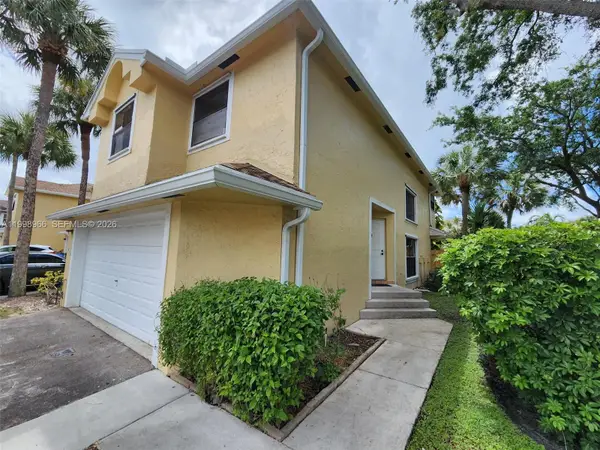 200 SW 95th Terrace #200, Pembroke Pines, FL 33025