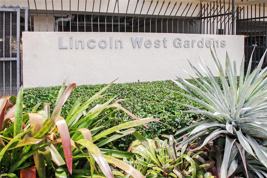 1250 Lincoln Road #404, Miami Beach, FL 33139 - #3