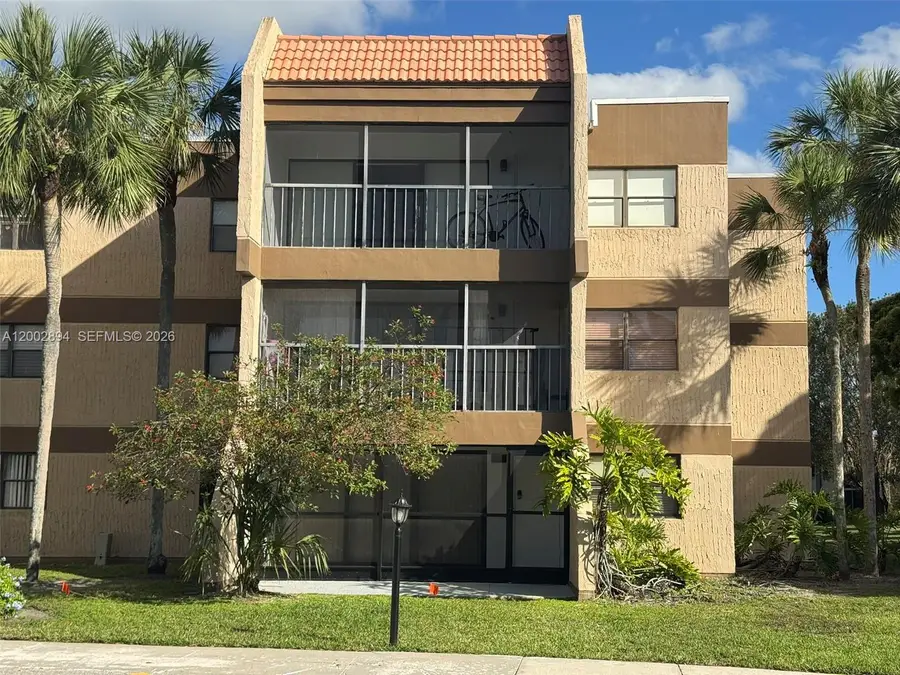 240 Lakeview Drive #112, Weston, FL 33326 - #3