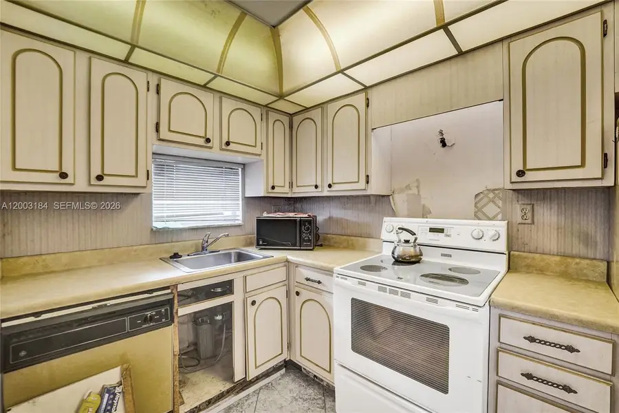 811 S Hollybrook Drive #207, Pembroke Pines, FL 33025 - #3