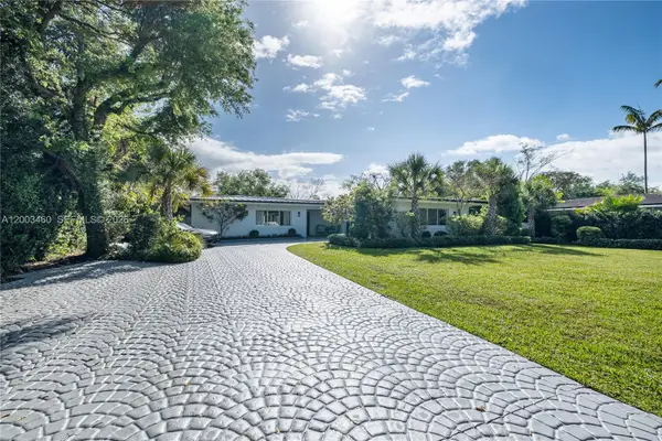 10235 SW 58th Court, Pinecrest, FL 33156