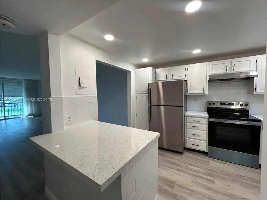 8962 S Hollybrook Boulevard #202, Pembroke Pines, FL 33025 - #3