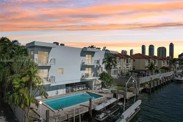 3862 NE 171st Street E #E, North Miami Beach, FL 33160