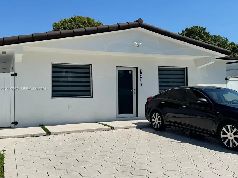 729 E 23rd Street, Hialeah, FL 33013 - #2