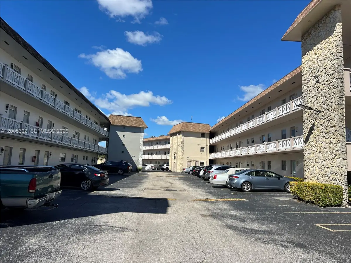 5181 W Oakland Park Boulevard #206, Lauderdale Lakes, FL 33313 - #1