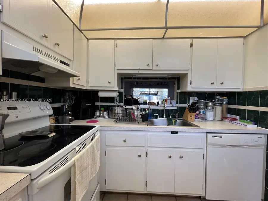 5181 W Oakland Park Boulevard #206, Lauderdale Lakes, FL 33313 - #3