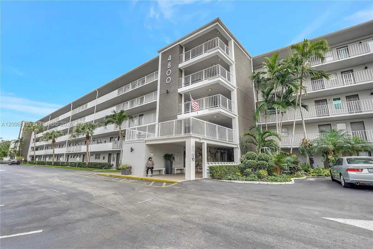 4800 Hillcrest Ln 207 #207, Hollywood, FL 33021 - #1
