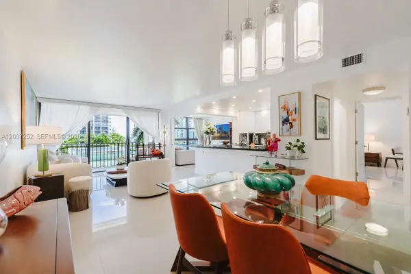 400 Leslie Drive #319, Hallandale Beach, FL 33009