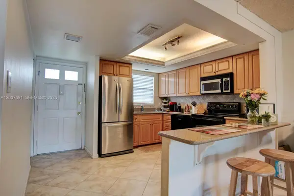 1900 Alamanda 108 #108, Naples, FL 34102