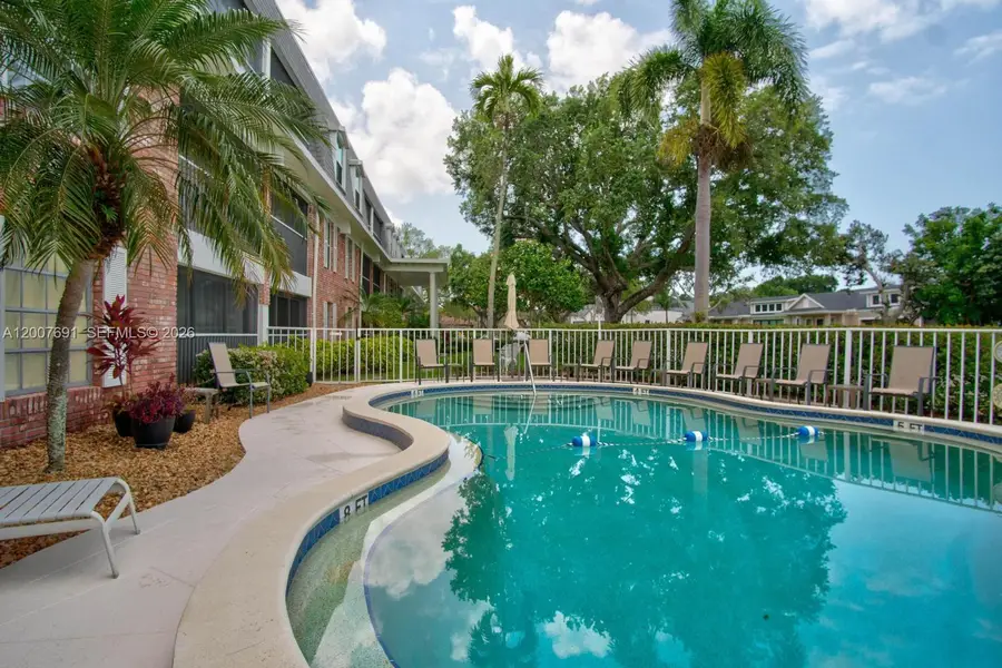 1900 Alamanda 108 #108, Naples, FL 34102 - #2
