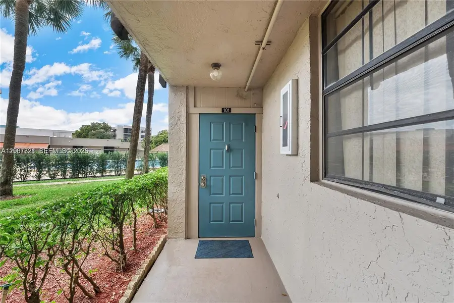 1101 Colony Point Circle #101, Pembroke Pines, FL 33026 - #2