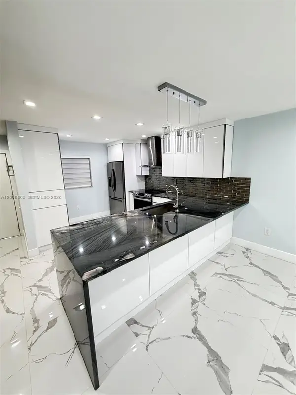 1100 W 35th Street #4, Hialeah, FL 33012