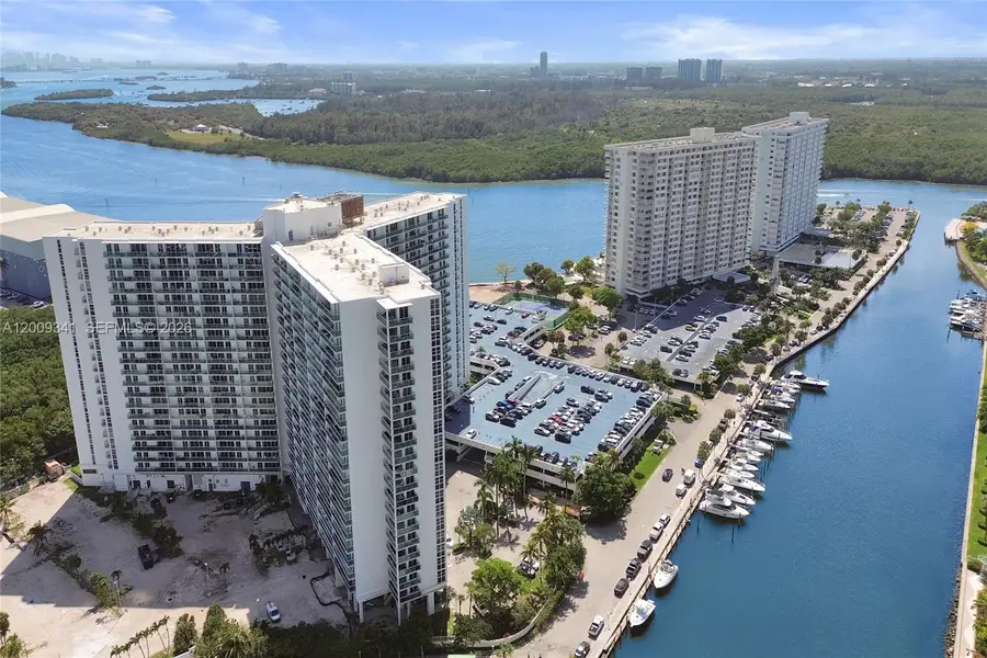 300 Bayview Drive #915, Sunny Isles Beach, FL 33160 - #2